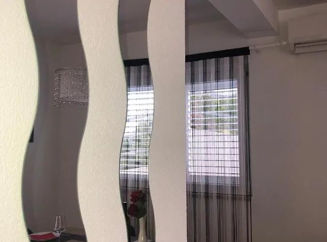 Ivesic Apartment