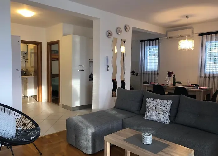 Ivesic Apartament *